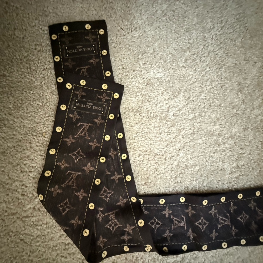 Louis Vuitton Dark Brown Monogram Trunks Twilly